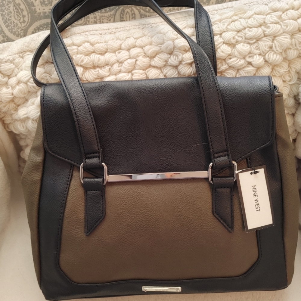 Nine West Hold the Fold Satchel Purse - Black and Olive Green. NWT